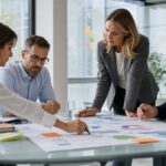 Professionelles Business-Beitragsbild mit abstrakter Darstellung von KI und Projektmanagement, Teamarbeit und Technologie